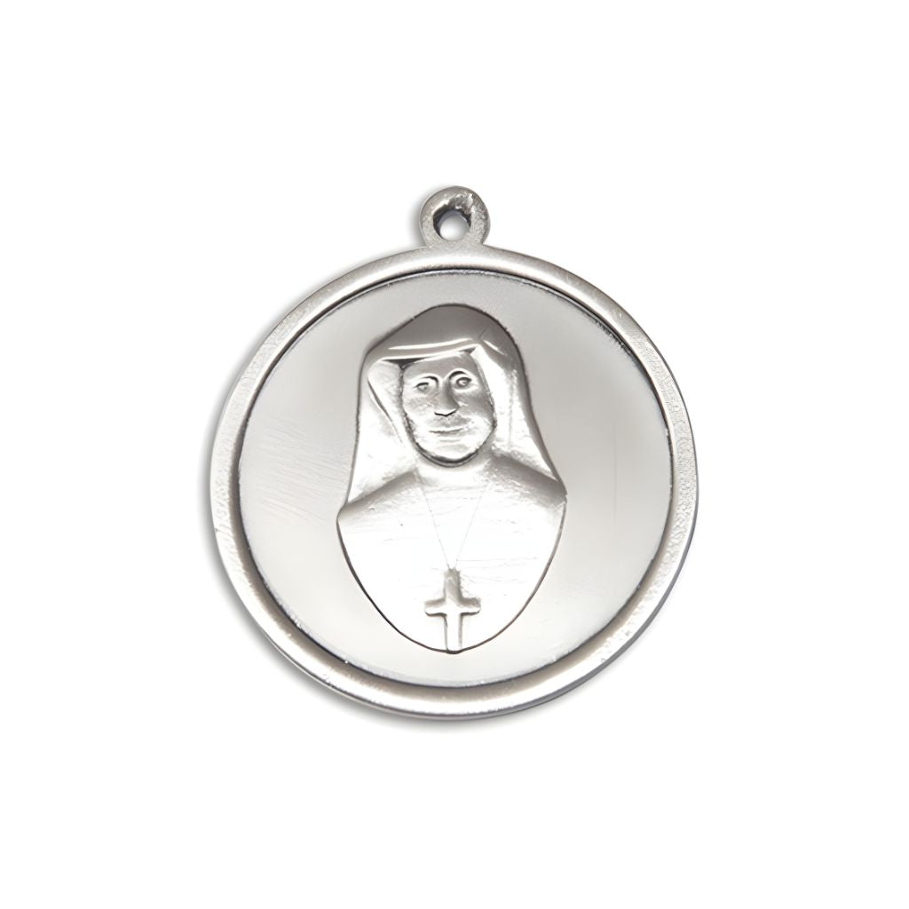 The back of Bliss Spanish Divina Misericordia | Divine Mercy and St. Maria Faustina Pewter Round Medal Pendant with Rhodium-plated Chain, Measures 1-inch tall by 7/8-inch wide. Deluxe Gift Box.